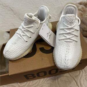Adidas Yeezy Boost 350 V2 sneakers
